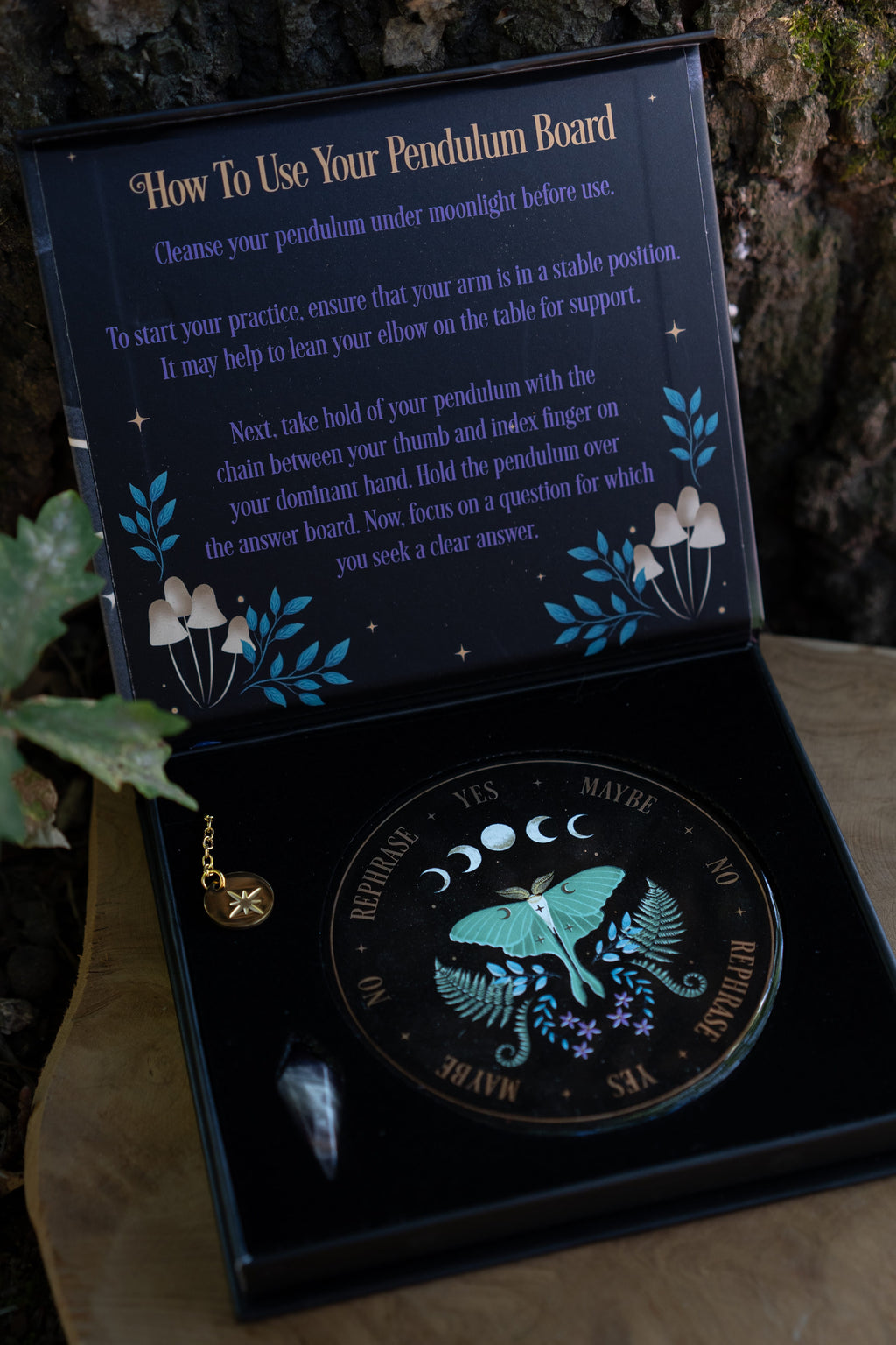 Set de Tablero de Adivinación "Luna Moth" con Péndulo