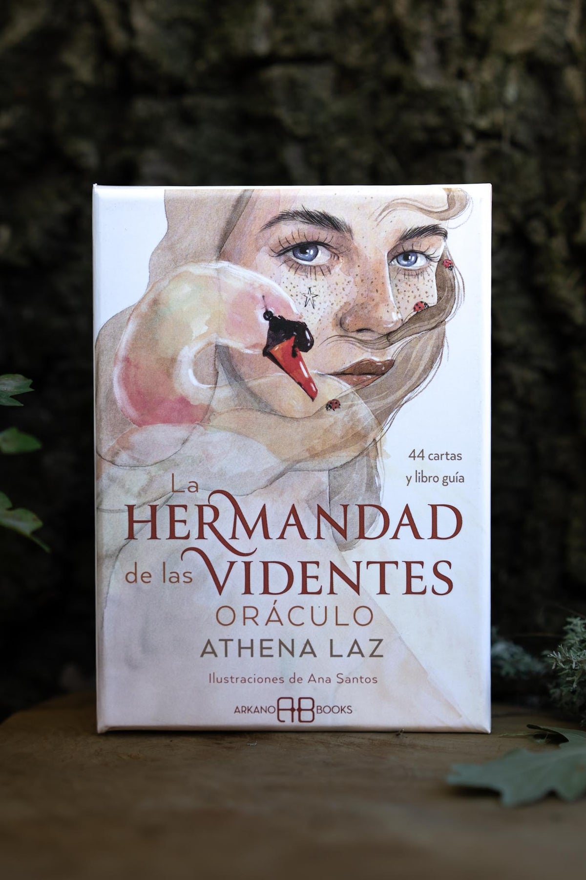 Oráculo La Hermandad de las Videntes - Athena Laz (Cartas y Libro Guía)