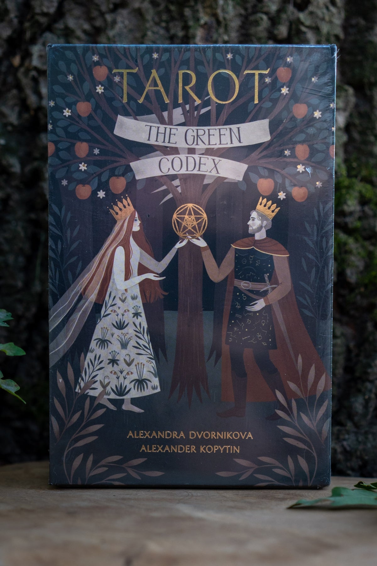 Tarot The Green Codex caja frontal — Dvornikova y Kopytin