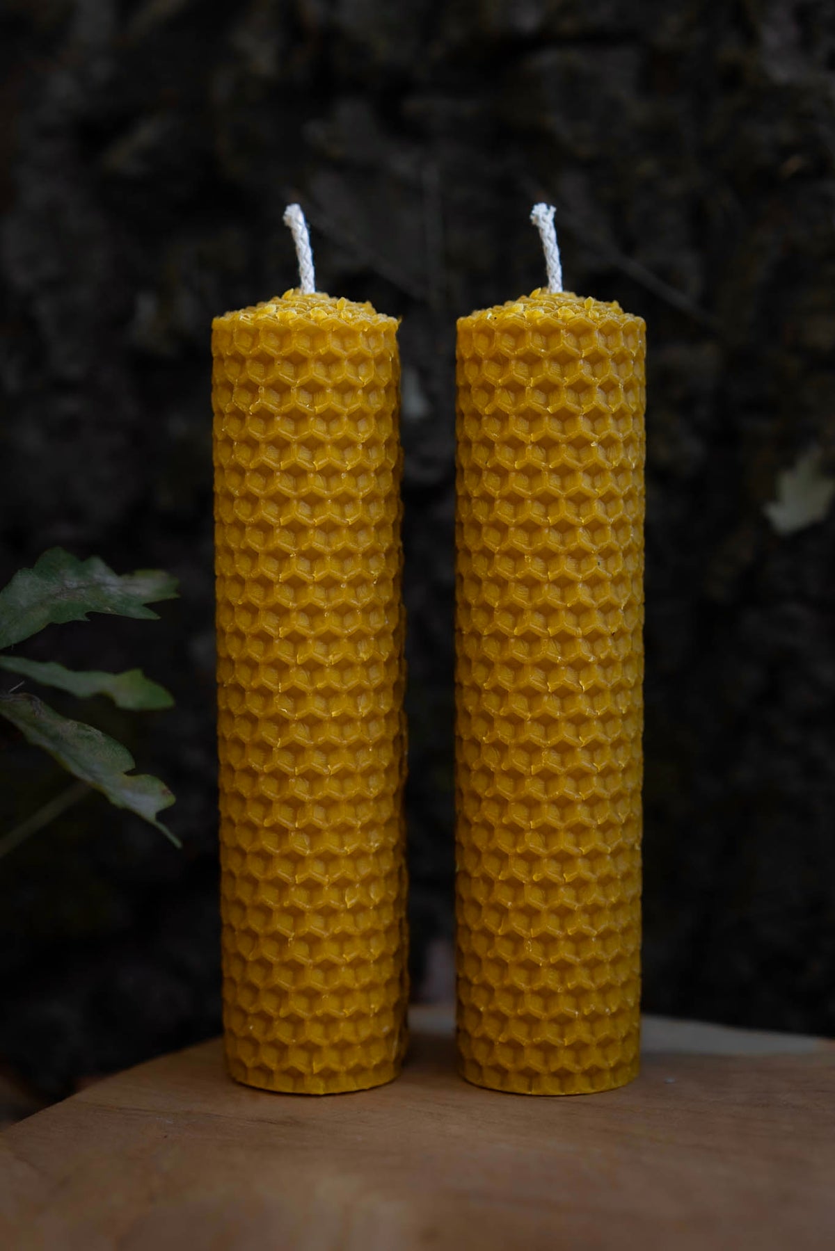 Pack de 2 velas artesanales de cera de panal de abeja para rituales
