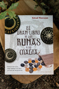 El Gran Libro de las Runas y su Magia de Edred Thorsson — portada con runas y piedras rúnicas