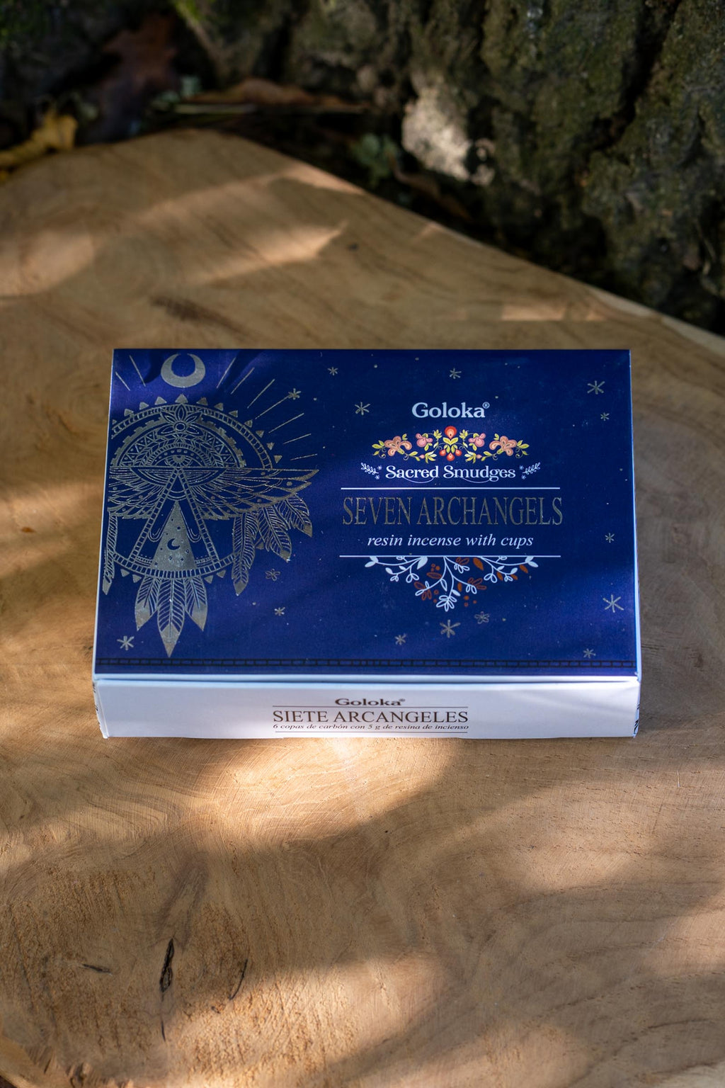 Caja azul de incienso Siete Arcángeles Goloka Sacred Smudges con 6 copas